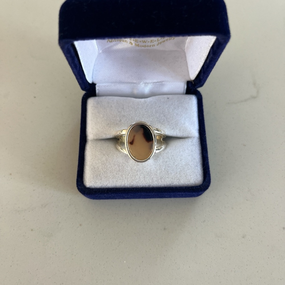 Elegant Silver and Brown Women's Ring